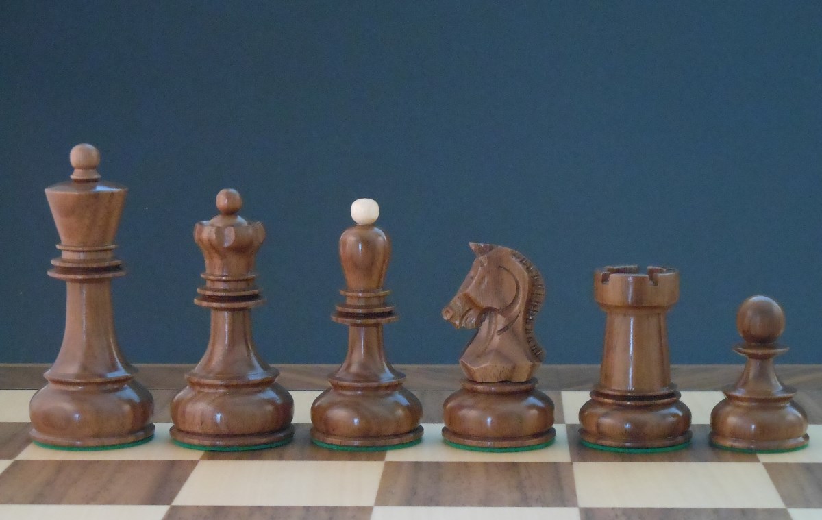 1962 SOVIET CHAMPIONSHIP TAL - maple & walnut - chess pieces