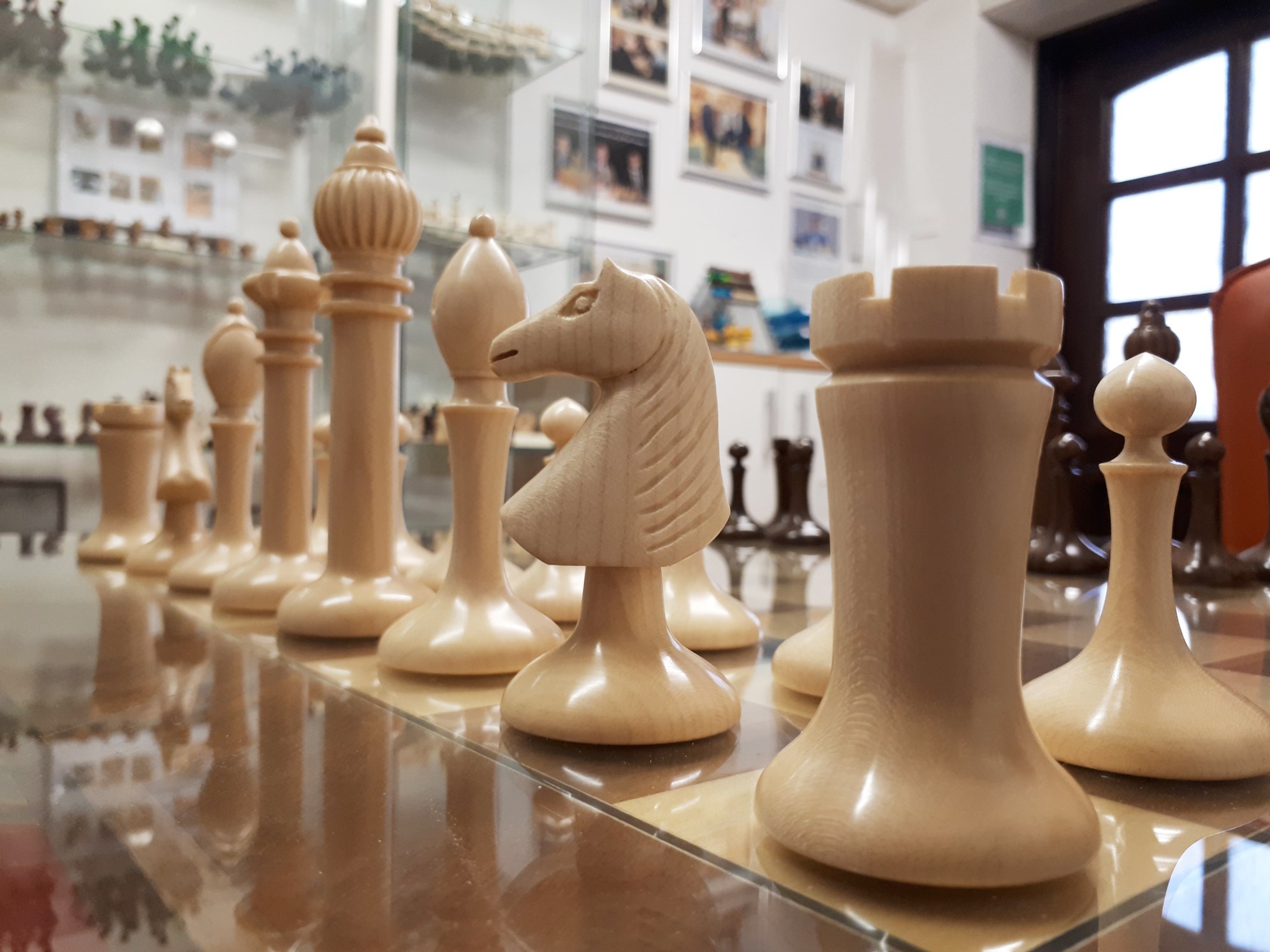 Reproduced 1910 Circa Lasker–Schlechter World Championship Chessmen in  Genuine Ebony Wood & Boxwood - 4.4 King